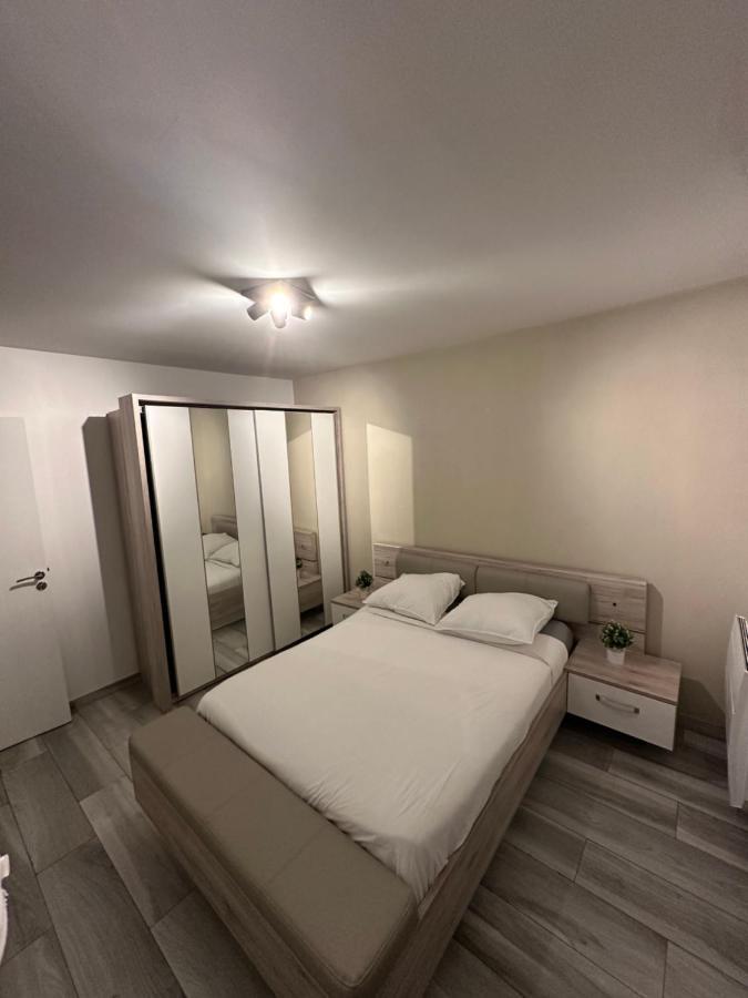 Appartement Proche Paris Et Disney Land. Rosny-sous-Bois Ngoại thất bức ảnh